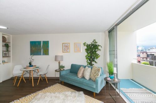 780 Amana St, Honolulu, HI 96814-3247