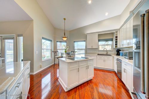 2006 Sykes Crk Dr, Merritt Island FL 32953-3065 exterior