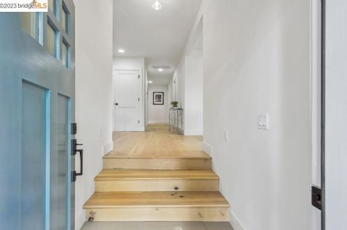 1059 Euclid Ave, Berkeley CA 94708-1602 exterior