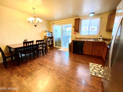 4068 Evergreen Ave, Tucson AZ 85730-3928 exterior