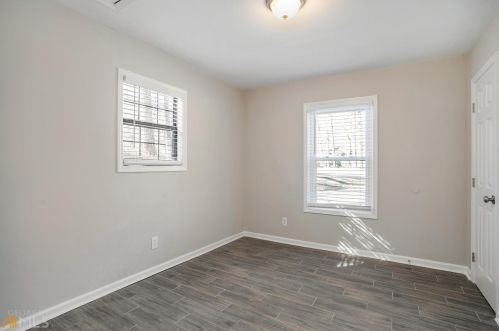 972 Timbervale Ln, Lithonia GA  30058-6010 exterior