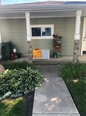 4831 Winnemac Ave, Chicago IL 60630-2432 exterior