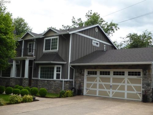 2269 Lindenbrook Ct, Portland, OR 97222-8531