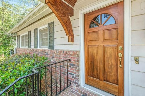 3547 Hamlin Cir, Atlanta GA  30341-2001 exterior