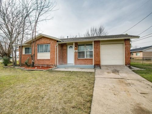 3037 Mccarthy St, Irving, TX 75062-4132
