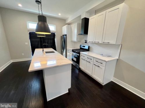 1743 Marshall St, Philadelphia PA  19122-2923 exterior