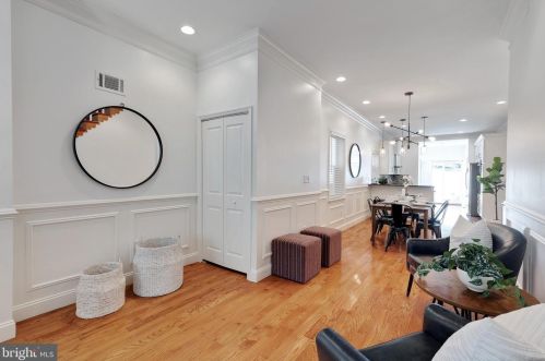 1435 Dickinson St, Philadelphia PA  19146-4841 exterior