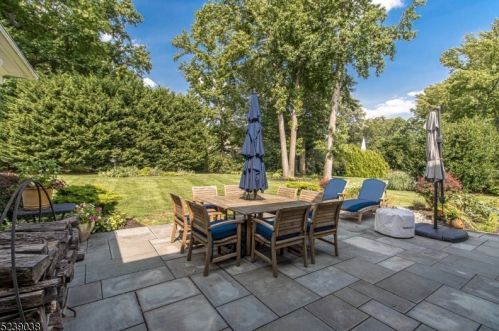 1019 Smt Ave, Westfield NJ 07090-3221 exterior