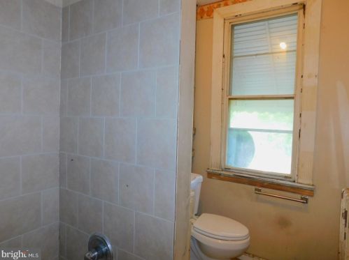 3222 5th St, Washington, DC 20032-5420