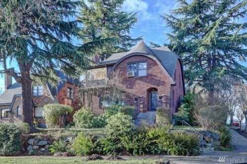 3939 Meridian Ave, Seattle, WA 98103-8346