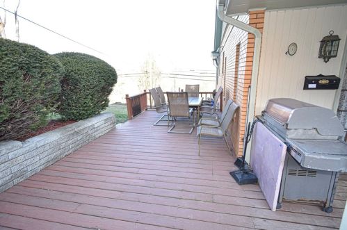 2098 Hazeldell St, Pittsburgh PA  15210-4306 exterior