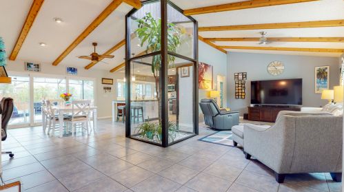 2471 Shell Ave, Fort Pierce FL  34952-6857 exterior