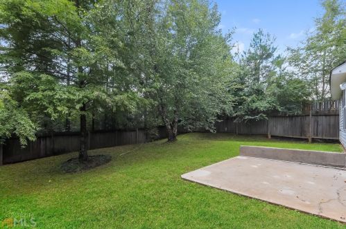 2526 Willenhall Way, Lithonia GA  30058-3886 exterior