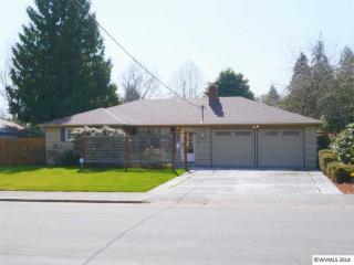 1368 Hillendale Dr, Salem, OR 97302-3348