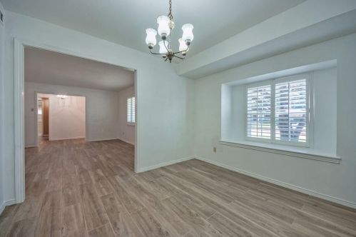 2664 Beechmont Dr, Dallas TX 75228-4224 exterior