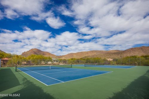 2240 Lone Star Pl, Tucson AZ  85713-6732 exterior