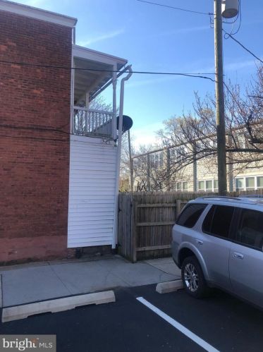 524 Plum St, Lancaster PA  17602-2325 exterior