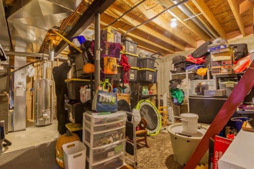 2880 Woodbridge Est Dr, Saint Louis MO 63129-5723 exterior