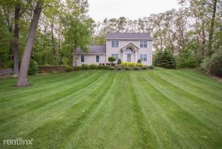 13805 Rolling Creek Dr, Lowell MI  49331-9309 exterior