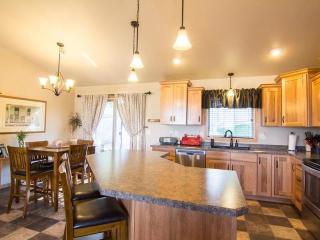 3822 Lockport St, Bismarck ND  58503-5538 exterior