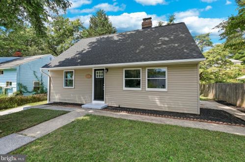 13210 Midway Ave, Rockville, MD 20851-1812