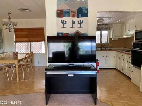 5712 Diamond K St, Tucson AZ 85713-4467 exterior