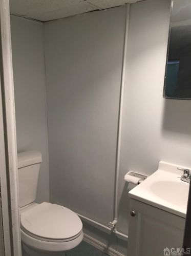 2 6th St, New Brunswick NJ 08901-3316 exterior