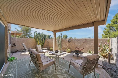 4031 Charter Oak Rd, Phoenix AZ 85032-7470 exterior