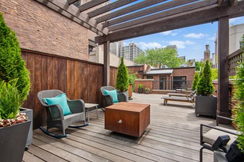 1358 Dearborn St, Chicago IL 60827-2510 exterior