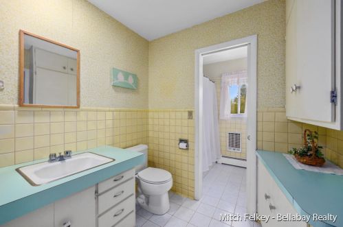 4145 Bradford St, Grand Rapids MI 49503-1638 exterior