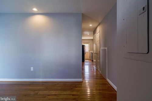 445 20th St, Washington DC  20002-4704 exterior