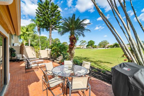 22604 Caravelle Cir, Boca Raton FL 33433-5911 exterior