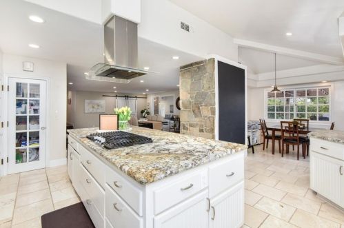 13561 Malena Dr, Tustin CA 92780-1914 exterior