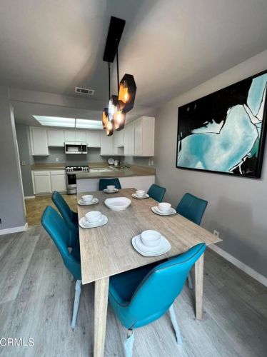 636 Holly Ave, Oxnard CA  93036-1931 exterior