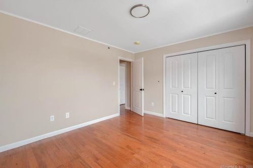 180 Wilcox St, New Britain CT 06051-1231 exterior