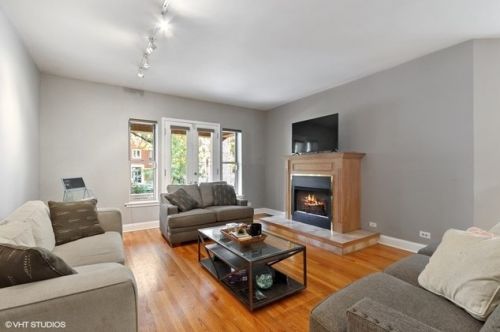 4332 Michigan Ave, Chicago, IL 60653-3168