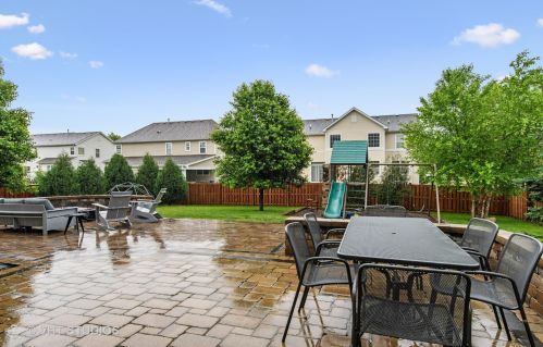 814 Bittersweet Ln, Joliet IL 60404-9524 exterior