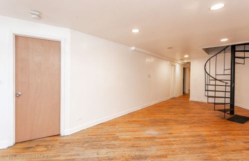 2933 Lexington St, Chicago, IL 60612-3313