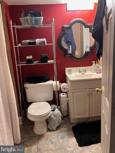 6220 Clayton Ave, Camden NJ  08109-1305 exterior