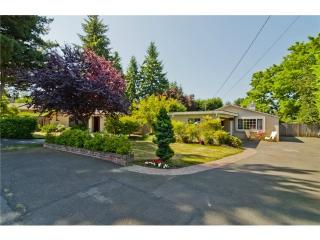 211 186th St, Seattle, WA 98166-3957