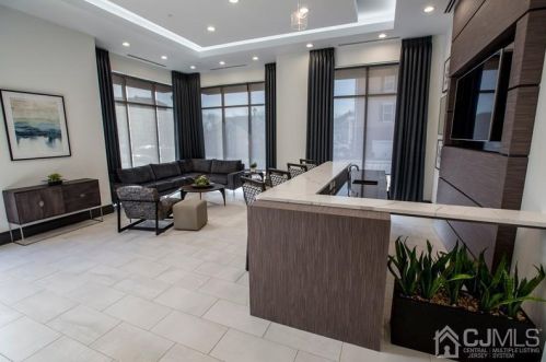 2219 Pine Valley Way, Piscataway NJ  08854-6469 exterior