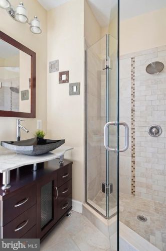 616 M St, Washington DC 20002-3425 exterior