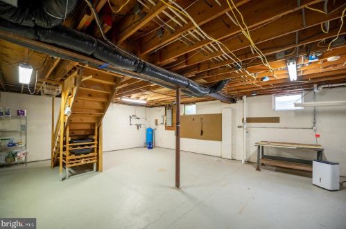 233 Old State Rd, Limerick PA 19468-3116 exterior