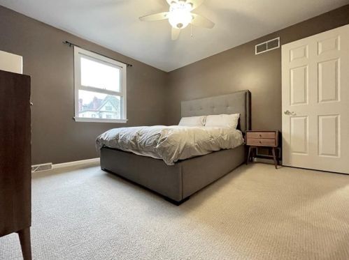 412 Morewood Ave, Pittsburgh PA 15213-1814 exterior