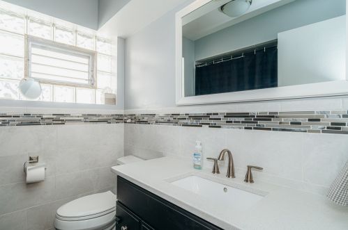 5223 Nashville Ave, Chicago IL 60638-1216 exterior