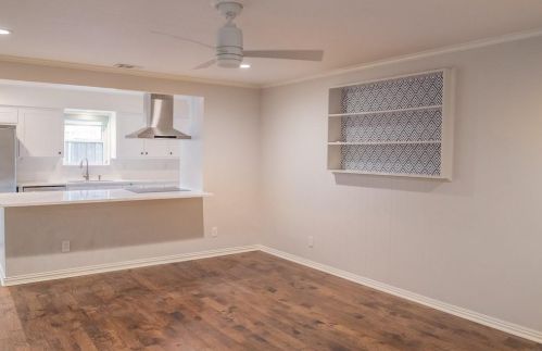 3246 Camelot Dr, Dallas TX  75229-5903 exterior