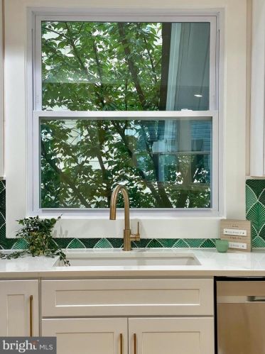 3016 Thayer St, Washington DC  20018-2505 exterior