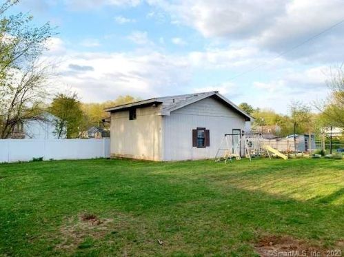 36 Belmont Ave, Windsor CT  06095-3335 exterior