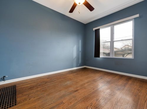 6411 Kedvale Ave, Chicago IL 60629-5108 exterior