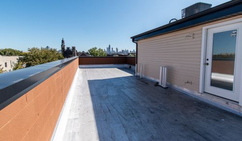 1314 Greenview Ave, Chicago IL  60642-2342 exterior